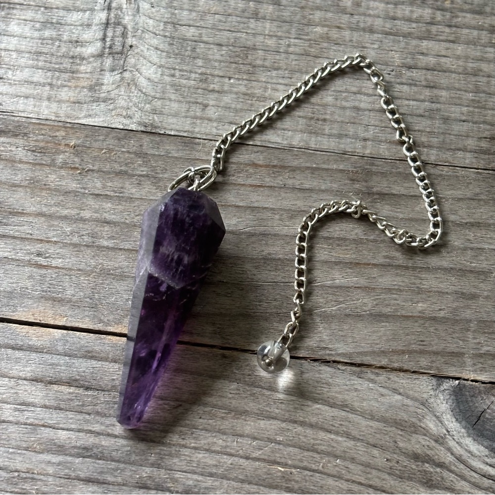 Faceted Point Cut Amethyst Pendulum - Picture 6 of 6